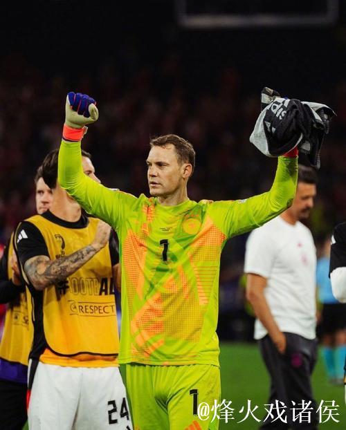 克尔费尔德：首位单场两次点球破门诺伊尔的球员